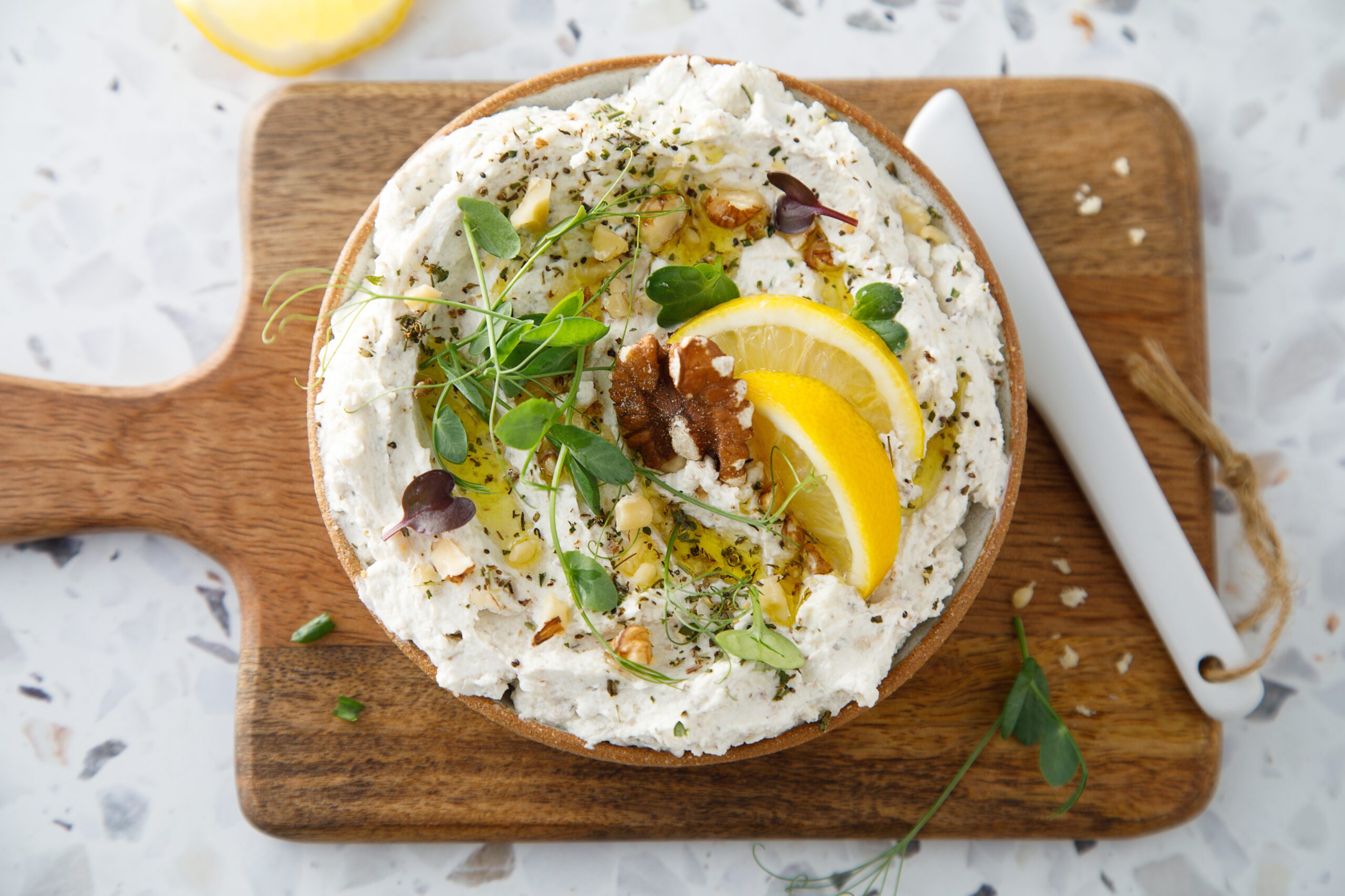Homemade,Feta,Cheese,Dip,With,Lemon